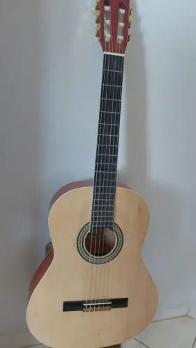 Violão de nylon