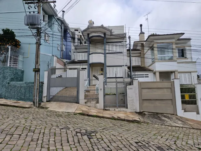 Sobrado a venda em Caxias do Sul, bairro Altos do Seminário