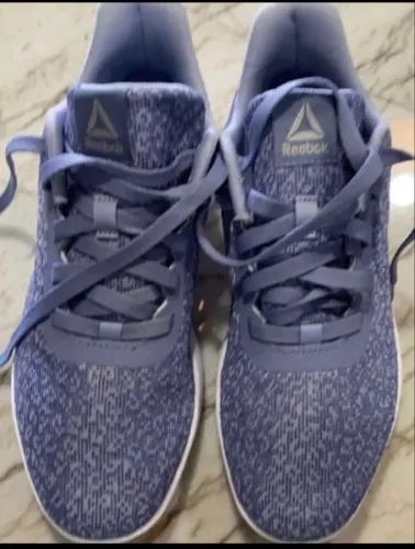 Tênis  número 38 Reebok azul feminino 