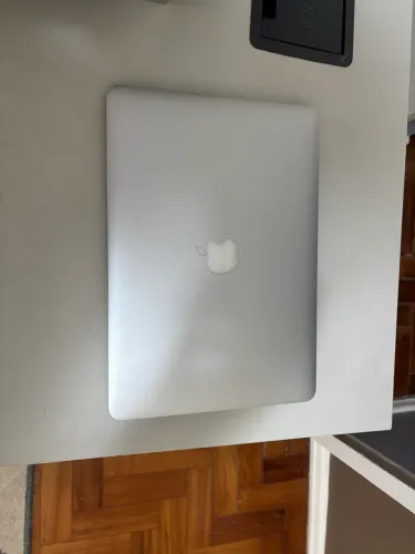 Mackbook 13 em ótimo estado