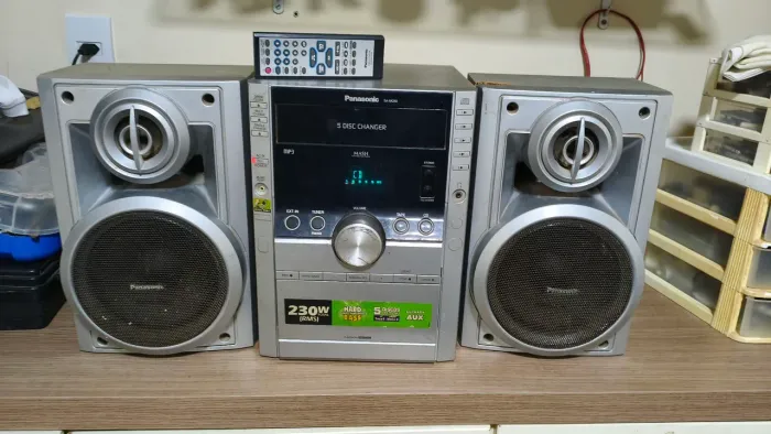 Som Panasonic funcionando perfeitamente tudo
