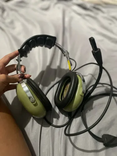 fone de ouvido Headset Over-ear David Clark H10-40 verde(usado)