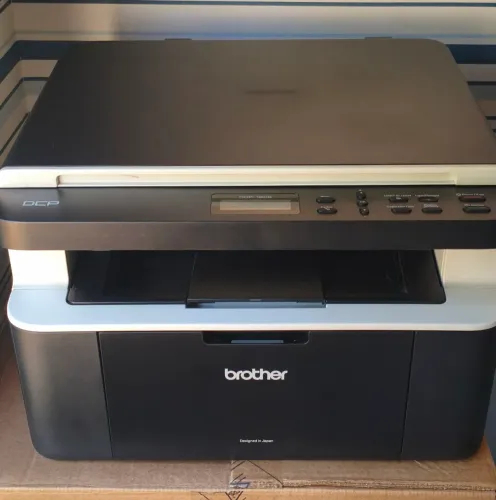 Multifuncional Laser Brother DCP-1602