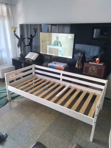 Cama de solteiro Adulto e Infantil em madeira 1,90x 0,90
