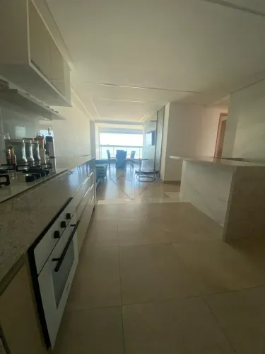 Apartamento vista mar a venda com 3 suites, 1 vaga em Camboinha - Cabedelo