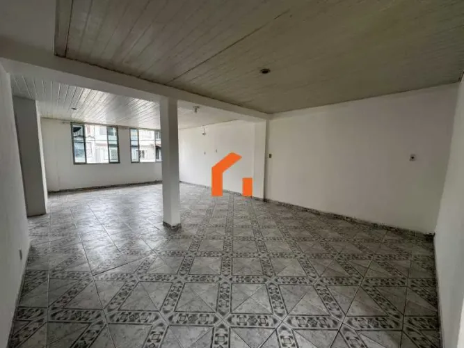 ALUGA EM REALENGO - R. SALVADOR SABATÉ, 30 - CASA SOBRADO COM 02 QUARTOS