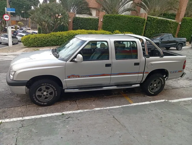 Chevrolet S10 P-up Lx/sert/rod 2.8 4X4 CD TDI Dies 2005