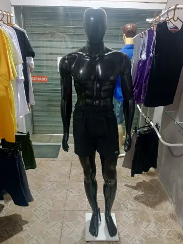 Manequim masculino