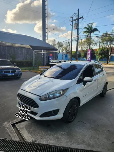 Ford Fiesta 1.5 16V Flex Mec. 5P 2015