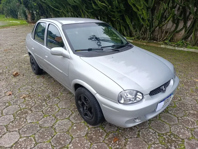 Chevrolet Corsa Sedan Super Milenium 1.0 MPFI 16V 2002