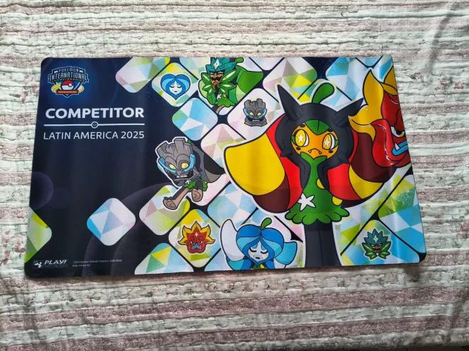 Playmat Pokémon LAIC 2025 - NOVO ORIGINAL