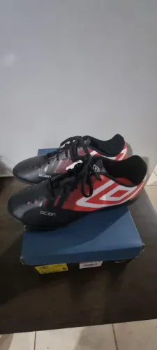 Chuteira Society umbro action