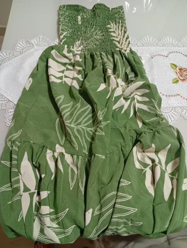 Vendo 2 vestidos longo, cada um