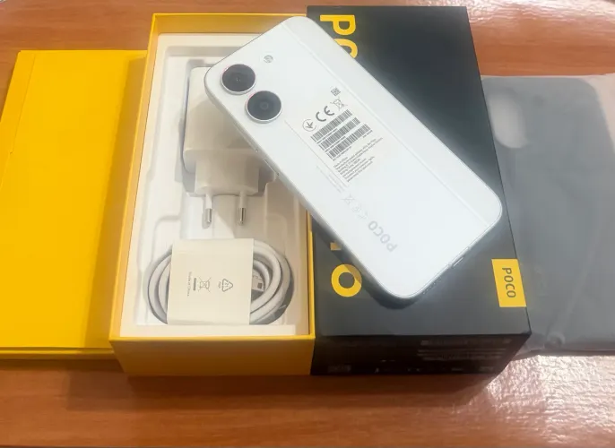 Lindíssimo Celular Xiaomi Poco X8 Pró novo
