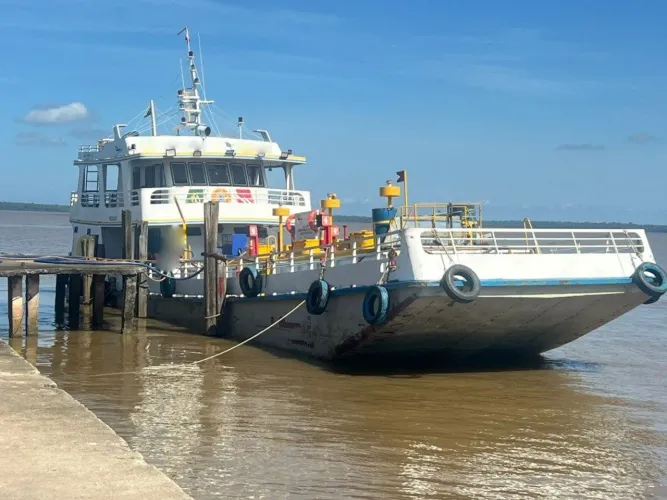 BALSA PETROLEIRA MOTORIZADA (2022)