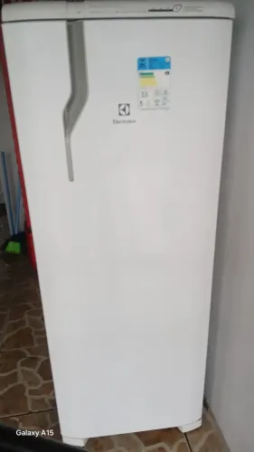 Geladeira Electrolux Frost Free 322L - Barata pra sair hoje