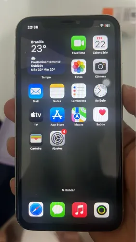 iPhone 11 valor 700