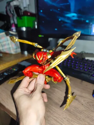 Iron Spider Revoltech