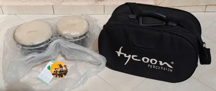 Instrumento musical Bongô da marca renomada internacional Tycoon Percussion