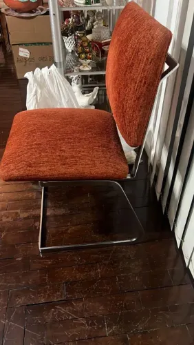 Cadeira em aço inox