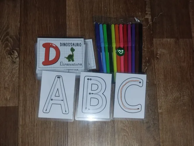 Kit Alfabetização escolar Infantil 26 Cartões Plastificado A a Z / Escreve Apaga
