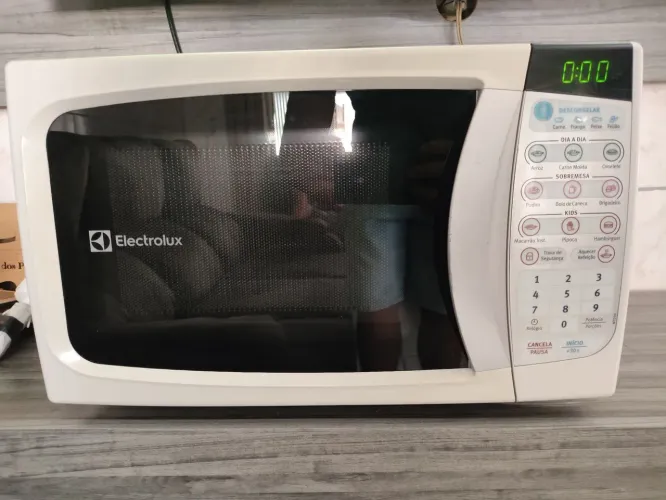 Microondas Electrolux,20 lts, entrego e dou garantia 