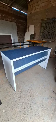 Mesa para estudos 