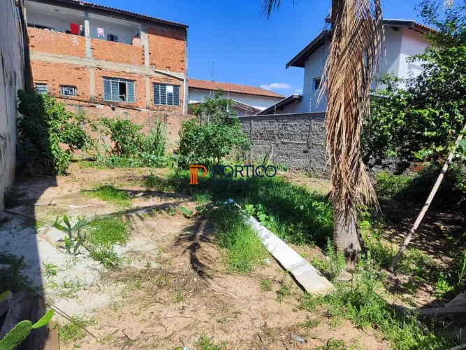 Terreno à venda com 200m² à venda no bairro Parque das Árvores em Paulínia/SP.