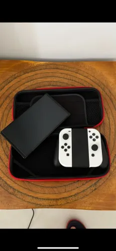 Nintendo Switch OLED 64GB