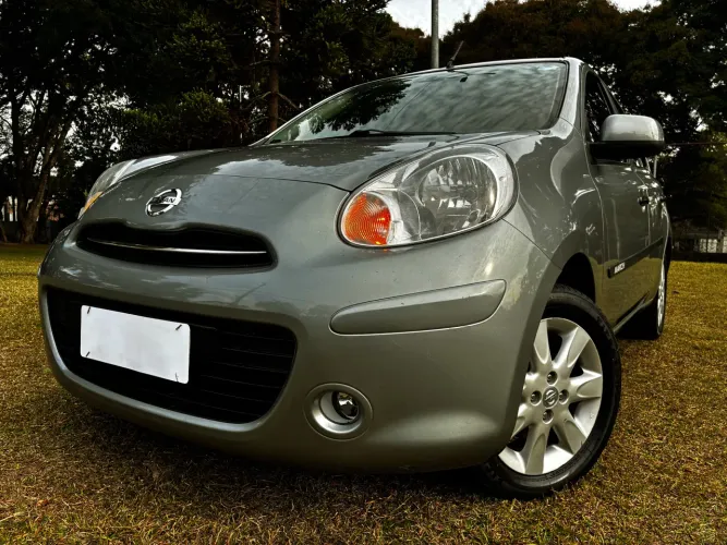 Nissan March S 1.0 16V Flex Fuel 5P 2013