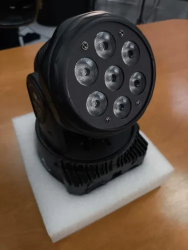 Mini Moving Head LED Wash 7x10w RGBW - Iluminação Profissional (Na Caixa)