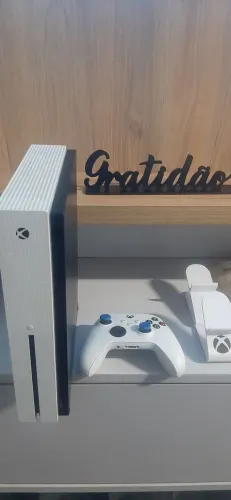 ? XBOX ONE BRANCO 1TB + CONTROLE - EXCELENTE ESTADO! ?