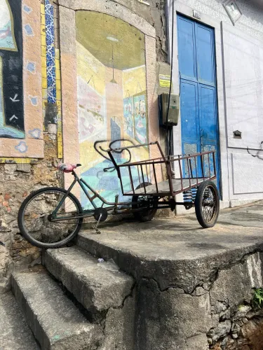 TRICICLO DE CARGA COM ISOPOR GRANDE