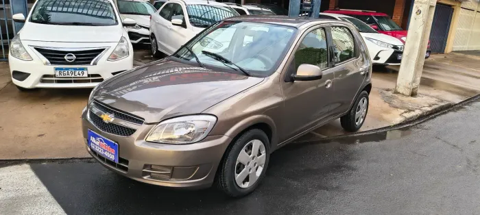 Chevrolet Celta Advantage 1.0 8V Flexpower 5P 2014