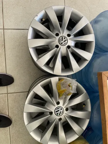Rodas de liga leve original do voyage