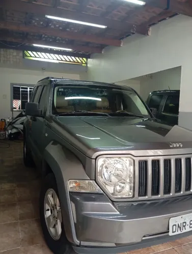 Jeep Cherokee Sport 3.7 4X4 V6 12V Aut. 2012