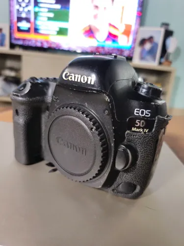 Vendo ou troco Canon 5D Mark IV