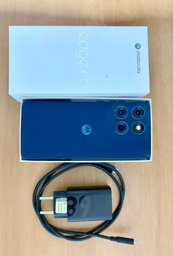 Moto Edge 60 - 2 meses de uso