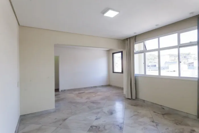 Apartamento à Venda - Padre Eustáquio, 2 Quartos, 110 m2