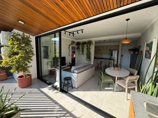 Apartamento para venda possui 71 metros quadrados com 2 quartos em Centro - Ubatuba - São