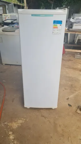Freezer vertical consul 166 litros