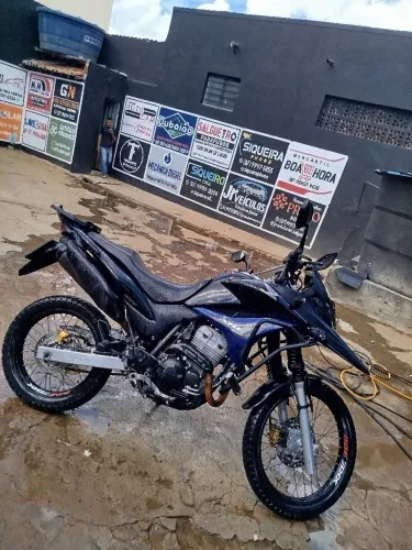 XRE 300 2010
