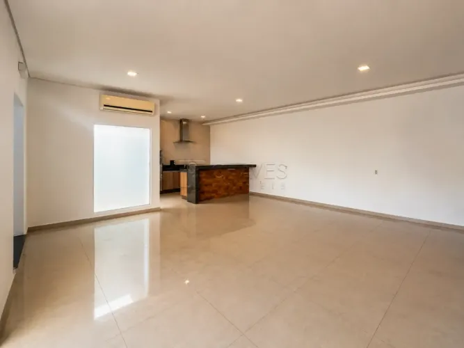 Sobrado de 3 quartos para alugar no Condomínio Evidence Resort, 170 m², Guaporé, Zona Sul