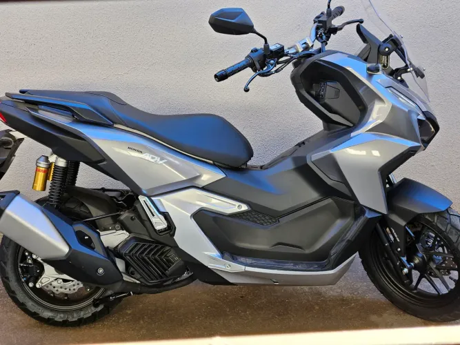 Adv 160 em estado de zero