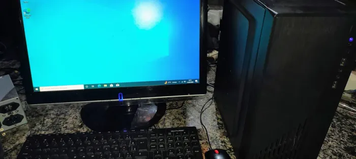 Computador I3- 2130 8GB ssd + HD 720 de memória interna