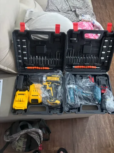 parafusadeira com kit completo com mala 125 reais