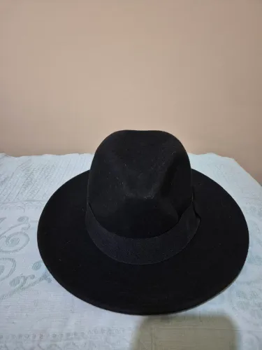 Chapéu fedora preto
