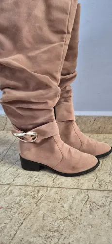 Bota bege 39