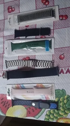 VENDO PULSEIRA WATCH VALOR $ 20.00 REAIS CADA SÃO NOVAS PONTO ENTREGA