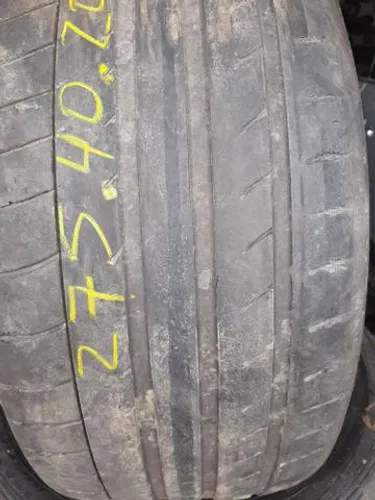 Pneu 275 40 20 Dunlop Run Flat SP usado bmw x6